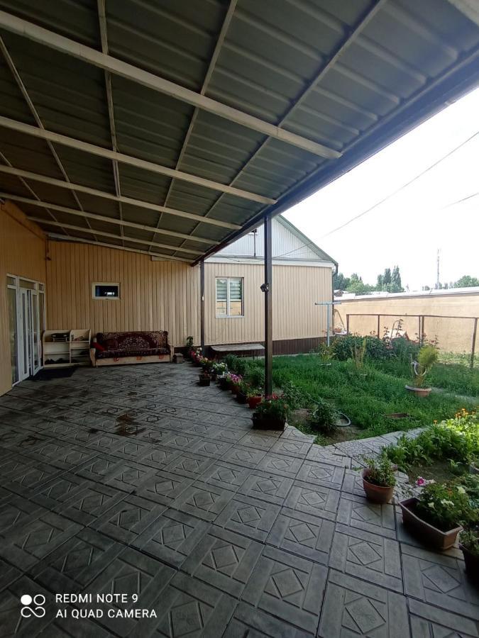Appartamento Милый Дом Tokmok Esterno foto